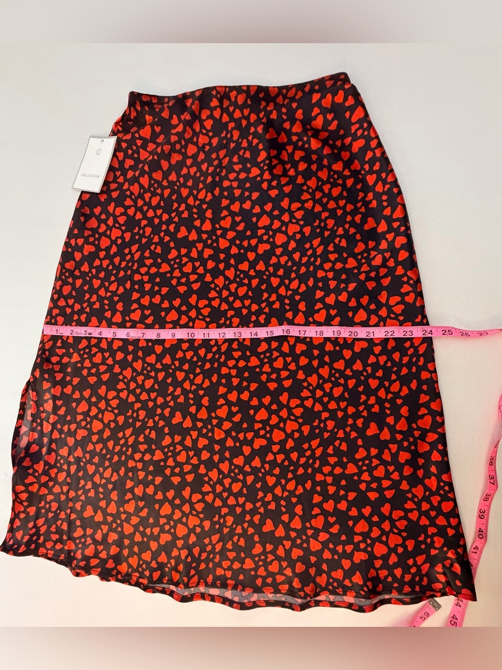 Calligraphie Red Heart Satin Print Midi Skirt Size Small - Picture 5 of 9